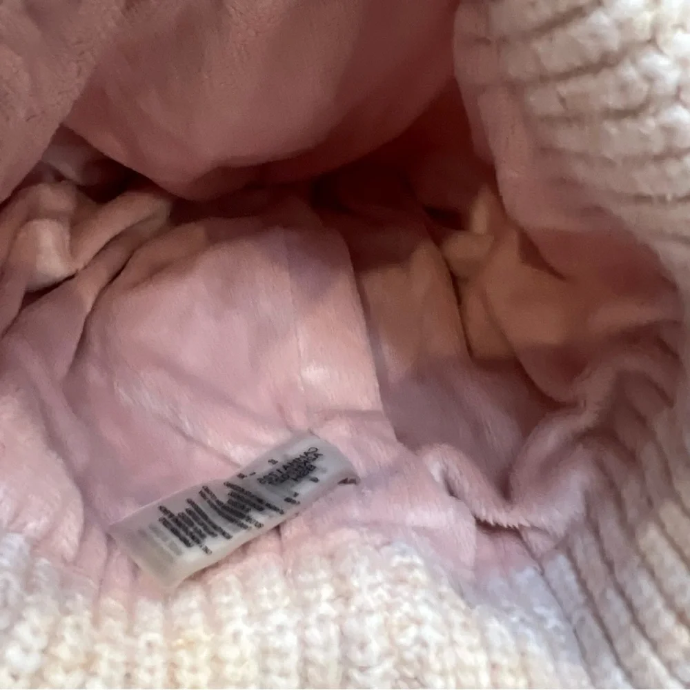 Calvin Klein Pink Knit Beanie Fleece Lined Hat One Size OS Soft Cozy Winter - Picture 3 of 5